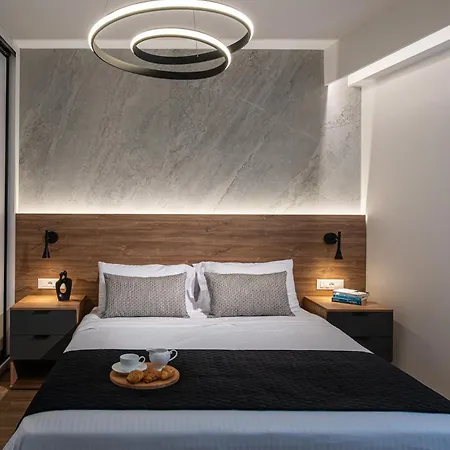 Theatro Living In Elegance - Luxury In Apartmán