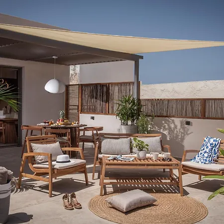 Theatro Living In Elegance - Luxury In Apartmán *